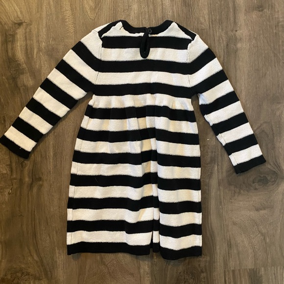 Toddler dress - Picture 3 of 4